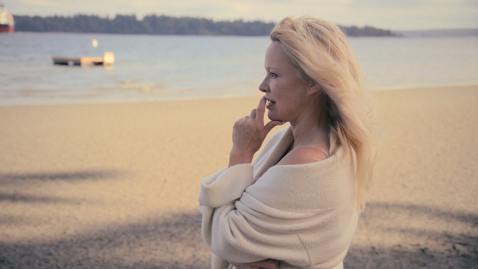 'Pamela, a love story' trailer: 'Baywatch'-actrice vertelt haar eigen verhaal in Netflix-docu
