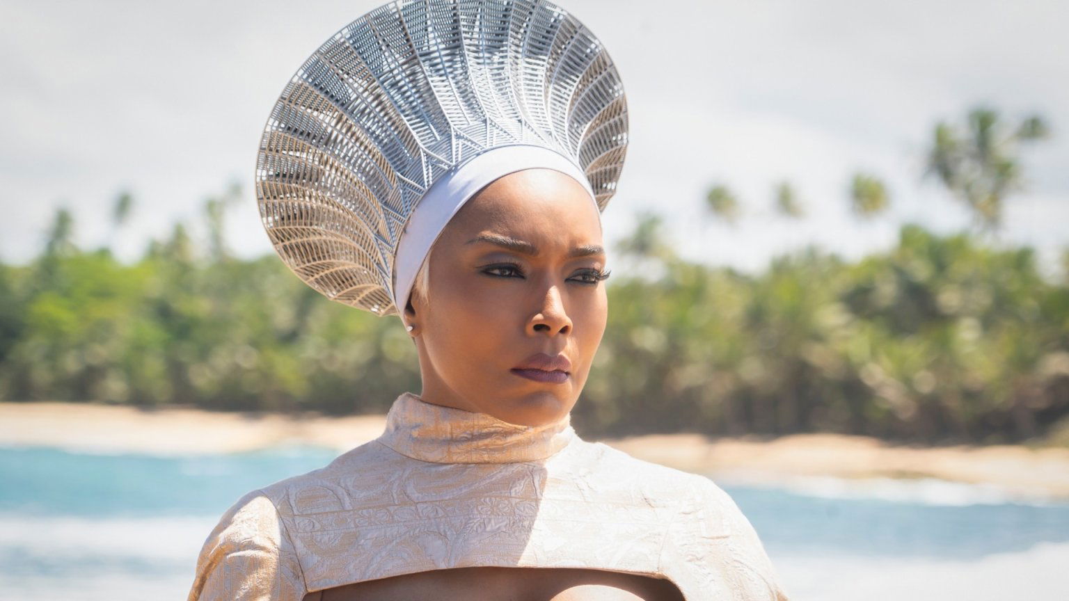 Marvel wint eerste acteerprijs ooit voor Angela Bassett in 'Black Panther: Wakanda Forever'