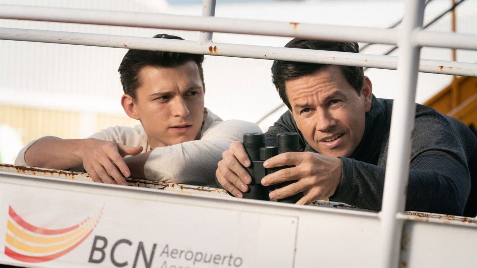 Tom Holland en Mark Wahlberg schitteren op Netflix in avontuurlijke actiefilm