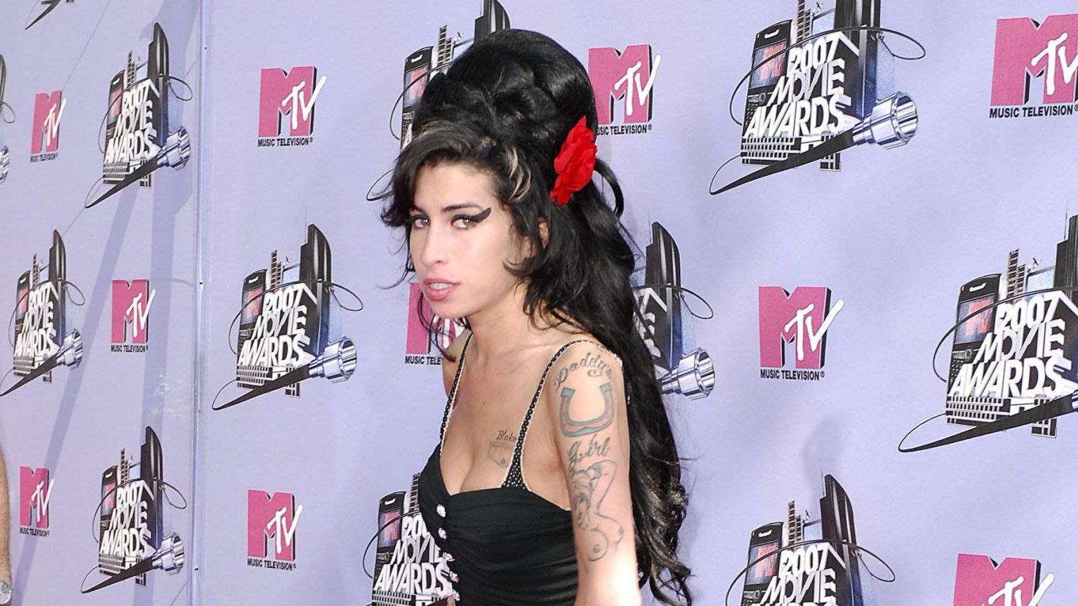 Eerste beeld van biopic over Amy Winehouse onthuld