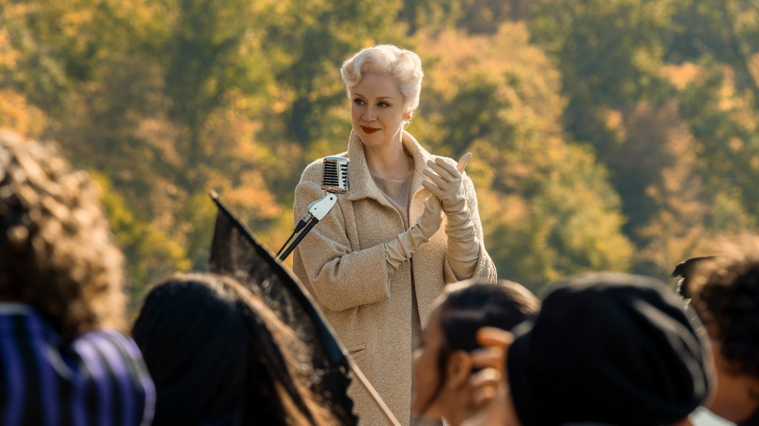 Gwendoline Christie: 'Kostuumontwerper 'Wednesday' gaf me het gevoel dat mijn lichaam mooi is'