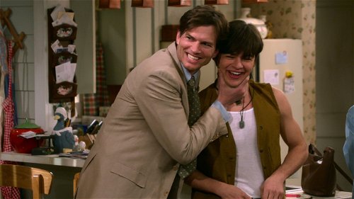 Ashton Kutcher hoopt op 10 seizoenen van Netflix-serie 'That '90s Show'