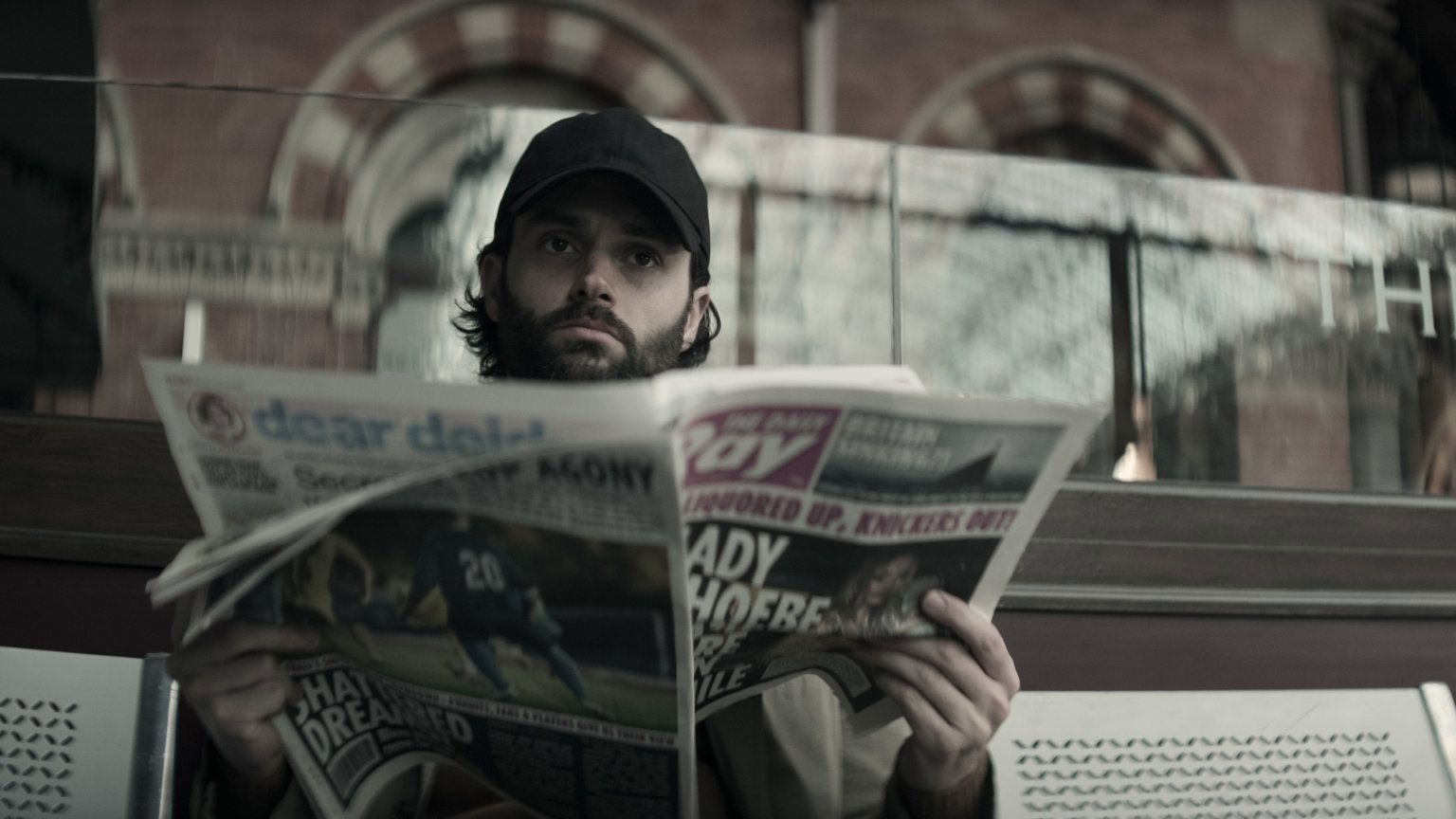 Eerste afleveringen van 'You' seizoen 4 met Penn Badgley nu te zien op Netflix