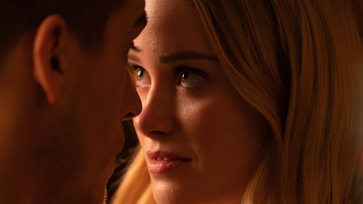 'Beautiful Disaster' trailer: romantische film met Dylan Sprouse komend voorjaar te zien