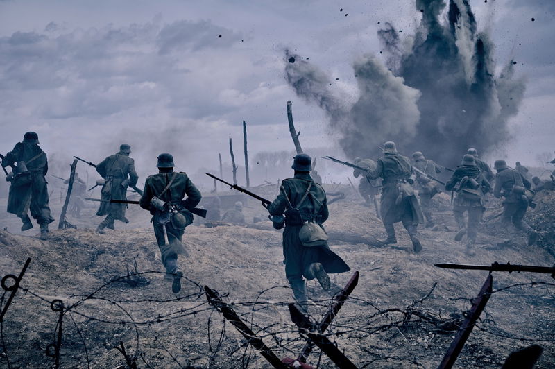 Still 'Im Westen Nichts Neues' via Netflix/Reiner Bajo