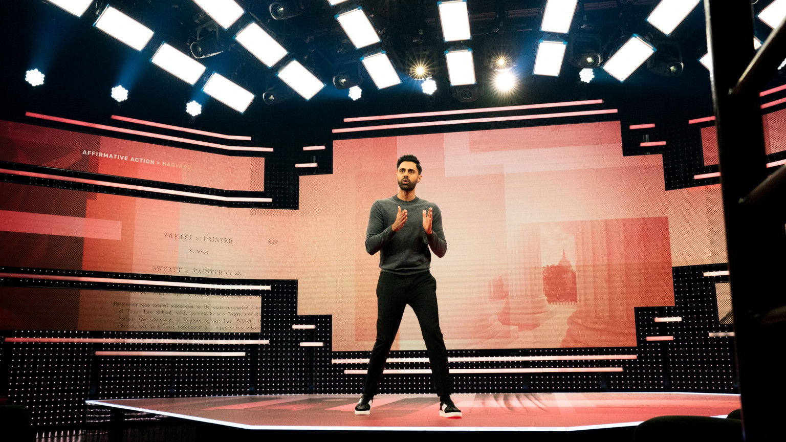 Hassan Minhaj kondigt einde van 'Patriot Act' aan op Netflix