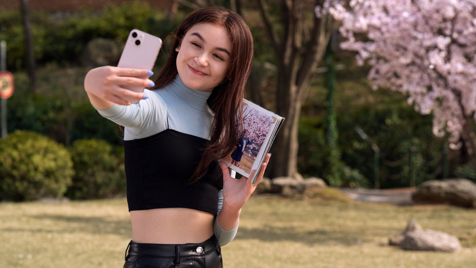 Netflix deelt eerste beelden en releasedatum van 'To All The Boys'-spin-offserie: 'XO, Kitty'