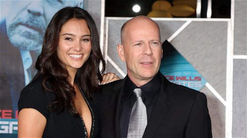 Emma Heming Willis deelt intieme beelden van Bruce Willis bij hernieuwen huwelijkseed