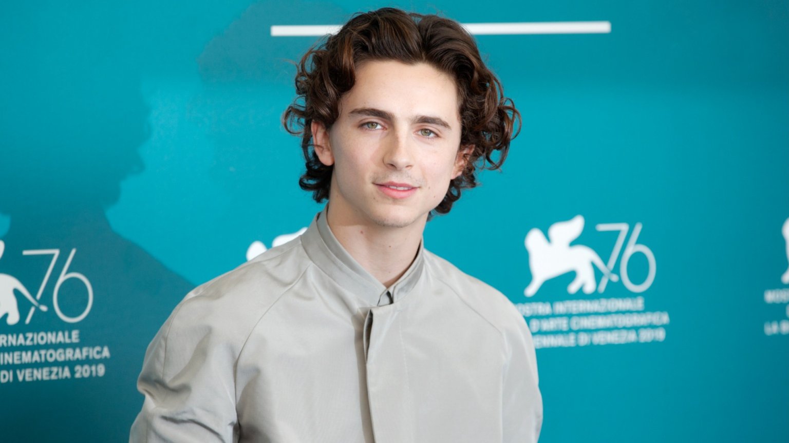 Hoopvolle update voor vertraagde Bob Dylan-film met Timothée Chalamet