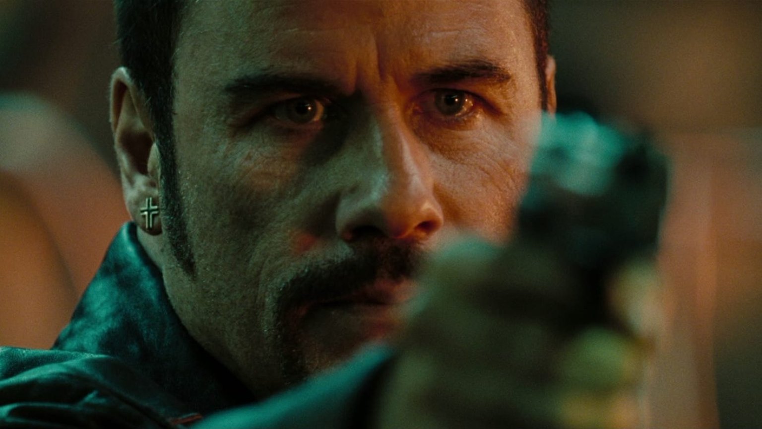 Actiethriller met John Travolta plots razend populair op Netflix