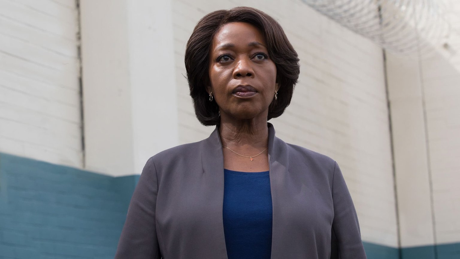 Vanaf vandaag op Netflix: gevangenisdirecteur krijgt hechte band met gevangene uit dodencel in 'Clemency'