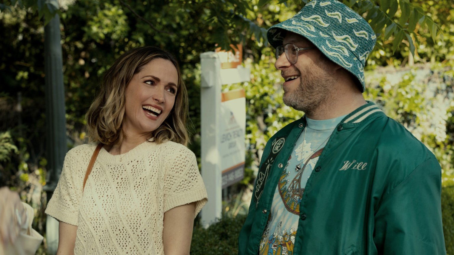 Seth Rogen en Rose Byrne zijn chaotische vrienden in nieuwe komische Apple TV+-serie 'Platonic'