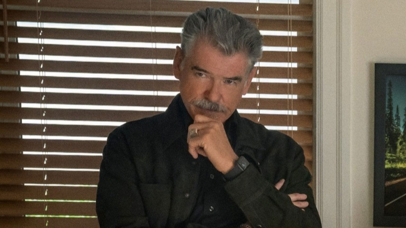 Op deze datum verschijnt Pierce Brosnans nieuwste actiekomedie op Netflix