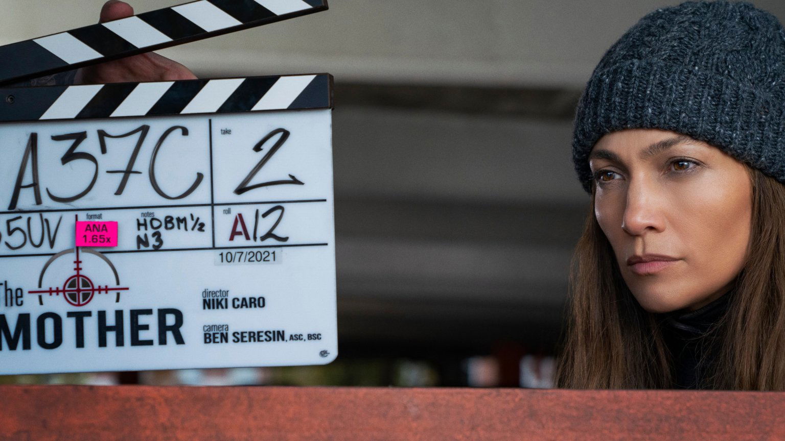 Jennifer Lopez laat alvast zien hoe ze 'The Mother' werd in kijkje achter de schermen