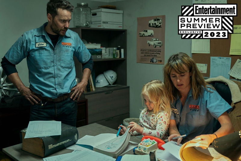 Stills 'Painkiller' via EW/Netflix/Keri Anderson