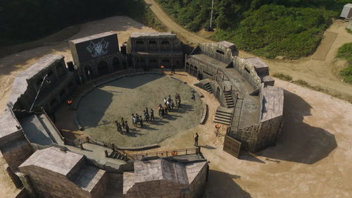 Nieuwe spelshow over groep vrouwen op een afgelegen eiland nu te zien op Netflix