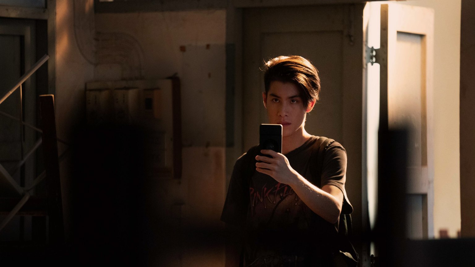 Mobiele telefoon is verdwijnmiddel in de trailer van mysterieuze nieuwe Netflix-serie