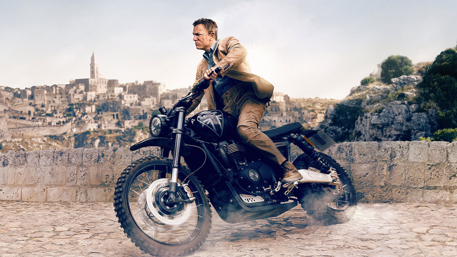Gloednieuwe trailer 'No Time to Die' met Daniel Craig en Rami Malek