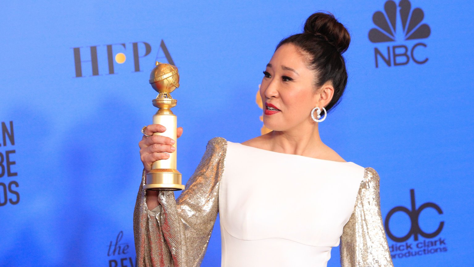 Sandra Oh herpakt dolgraag haar rol als schoolhoofd in 'The Princess Diaries 3'
