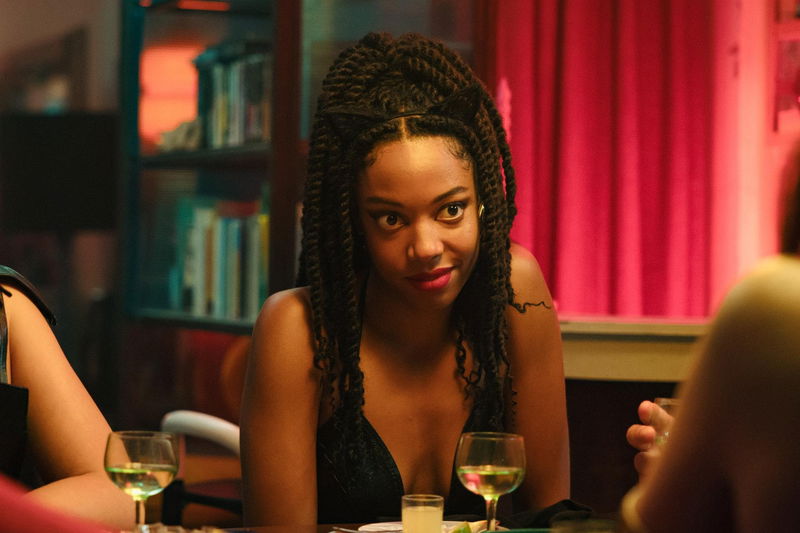 Still 'Happy Ending' via Netflix