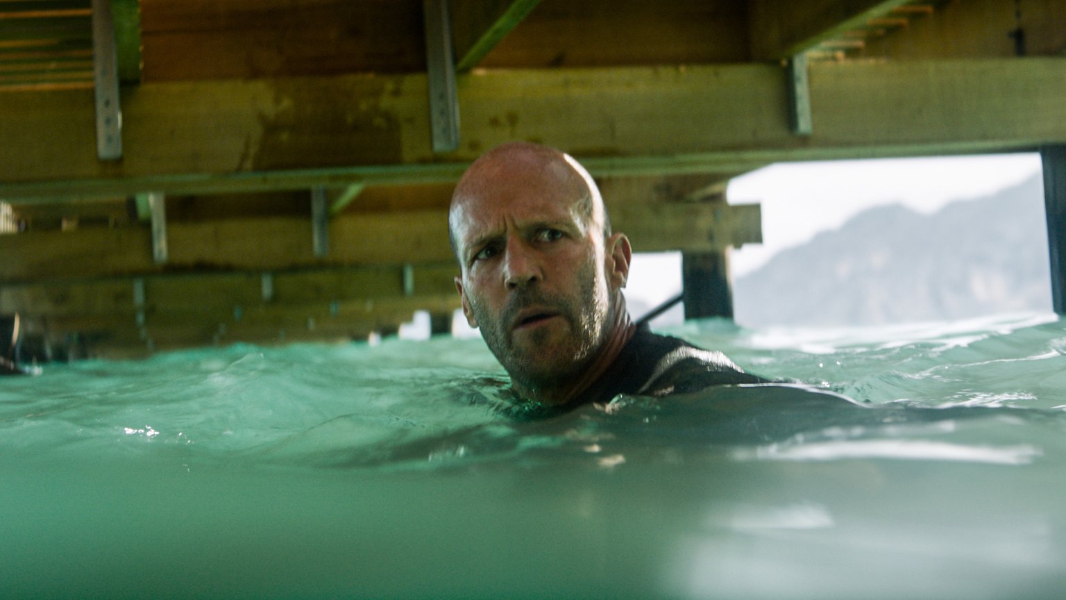 Gloednieuwe haaienfilm met Jason Statham vanaf deze week te zien
