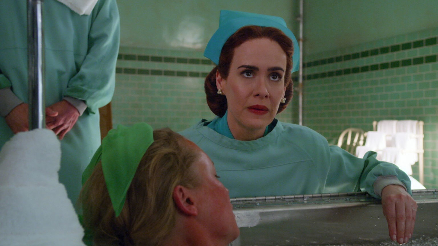 Netflix deelt gloednieuwe trailer van horrorserie 'Ratched'