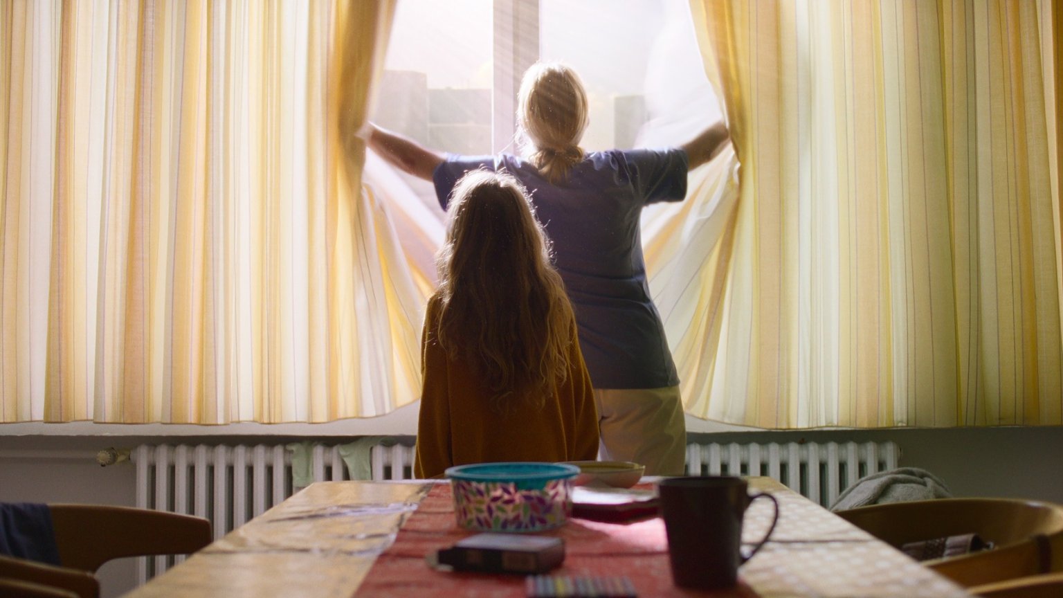 Duitse thrillerserie over familie-ontvoering binnenkort op Netflix: trailer nu te zien