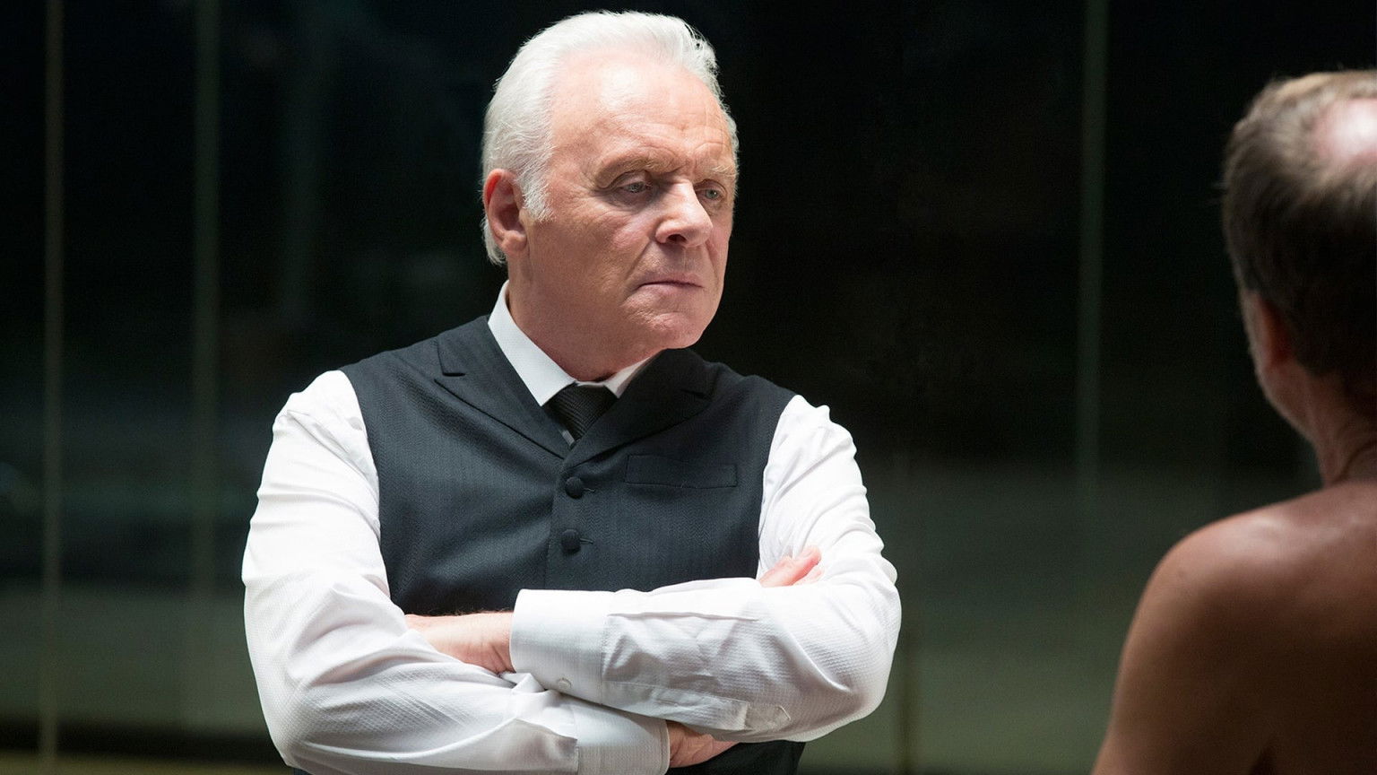 Anthony Hopkins en Johnny Flynn spelen samen de hoofdrol in oorlogsfilm 'One Life'