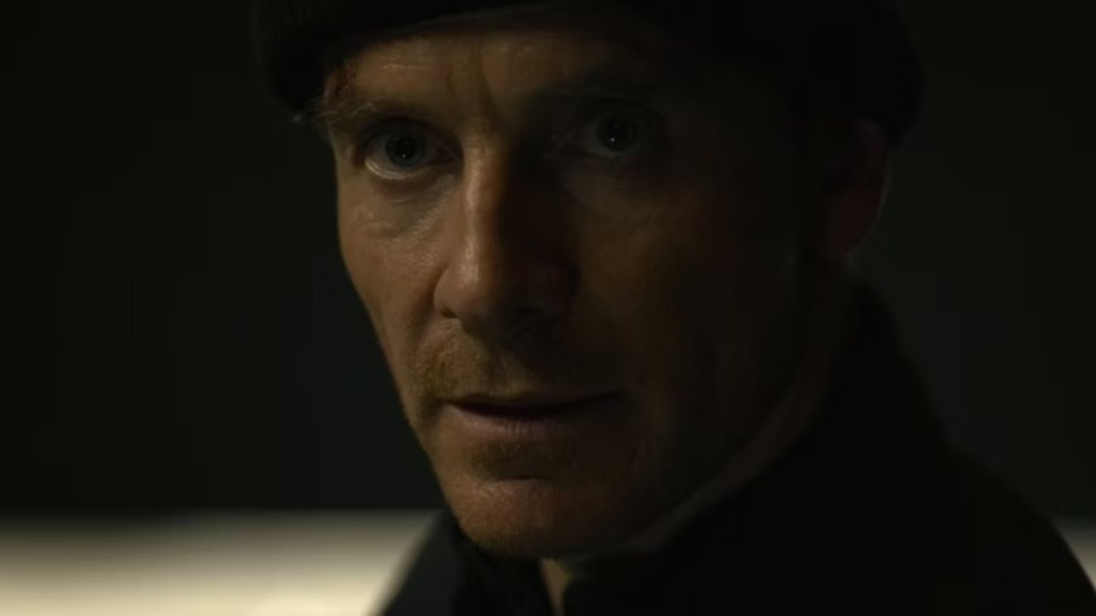 Eerste beelden te zien van Michael Fassbender in David Finchers Netflix-film 'The Killer'