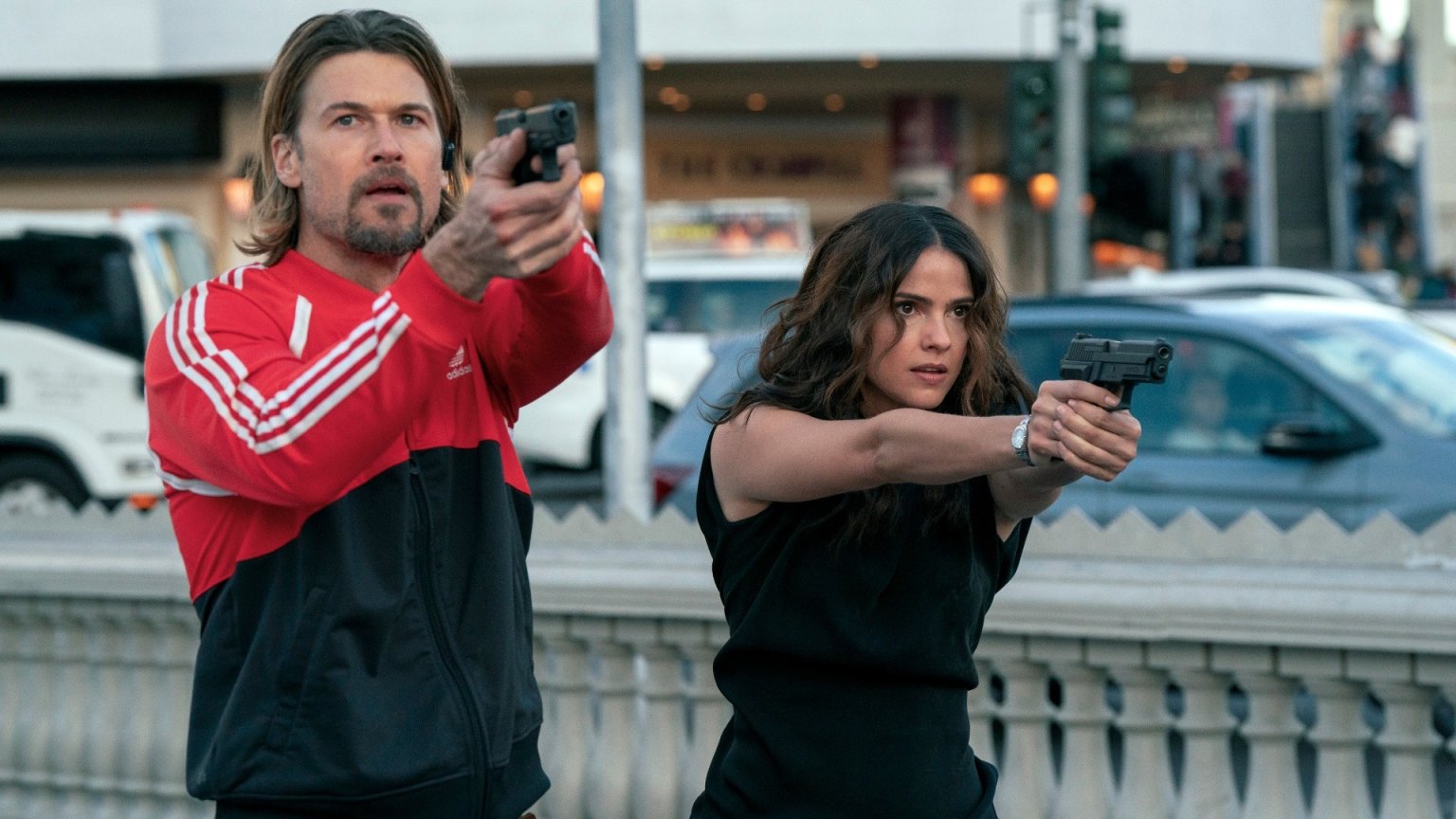 Eerste beelden: nieuwe actieserie van makers 'Cobra Kai' vanaf november op Netflix