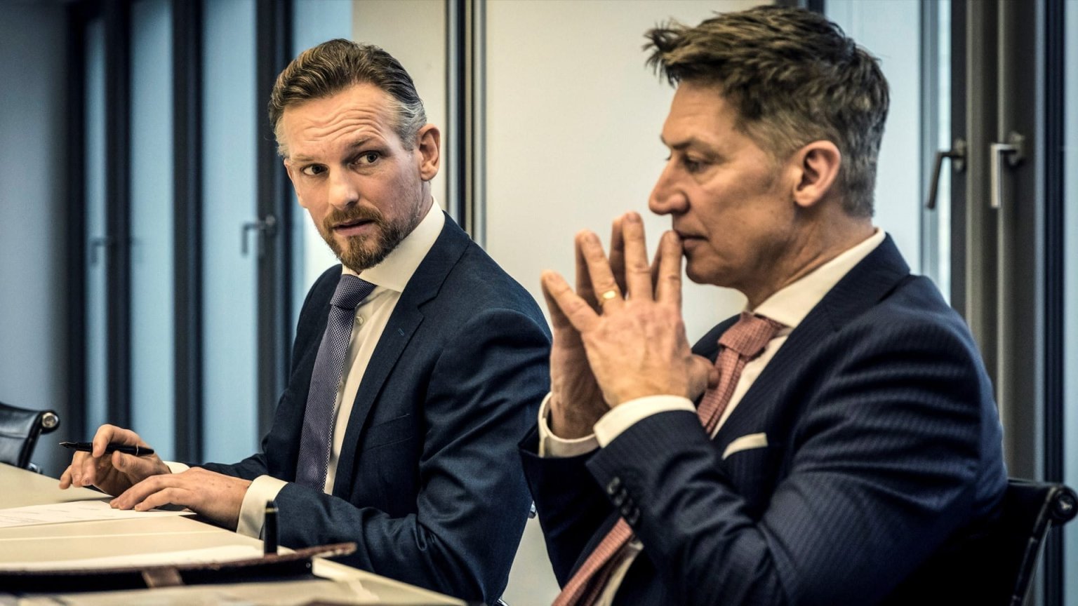 Barry Atsma verbluft op Netflix in veelgeprezen thrillerserie