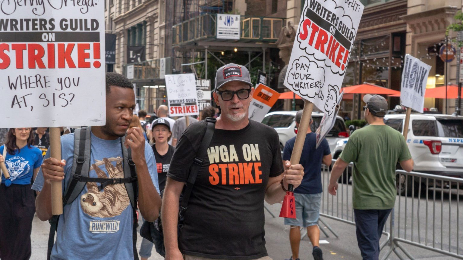 Schrijversstaking in Hollywood beëindigd door voorlopig akkoord