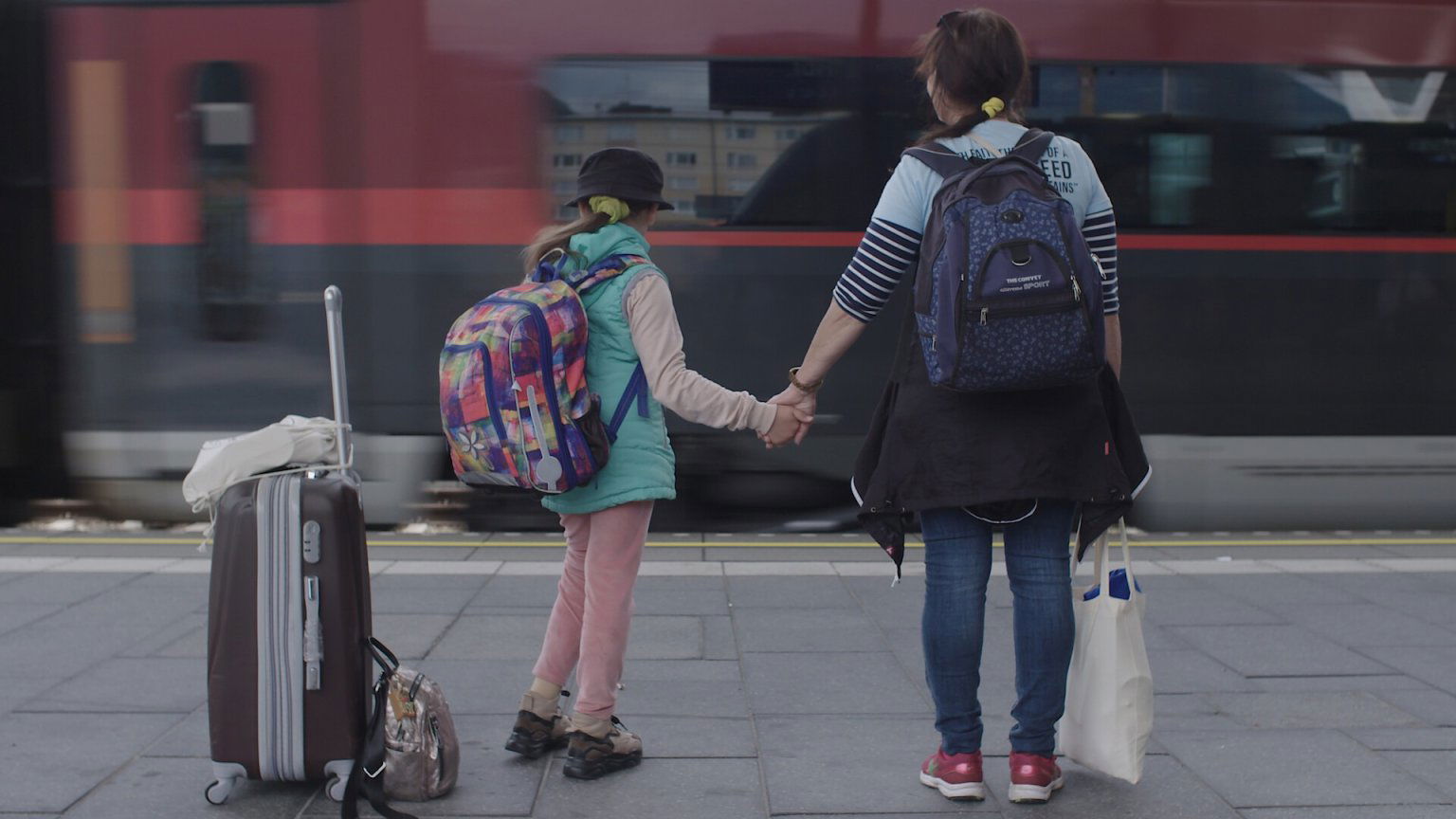 Netflix deelt de trailer van de docu 'Camp Courage' over jong Oekraïens meisje dat haar angsten overwint