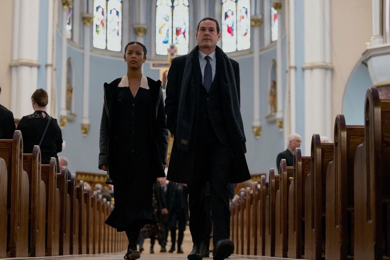 Still 'The Fall of the House of Usher' via Netflix/Eike Schroter