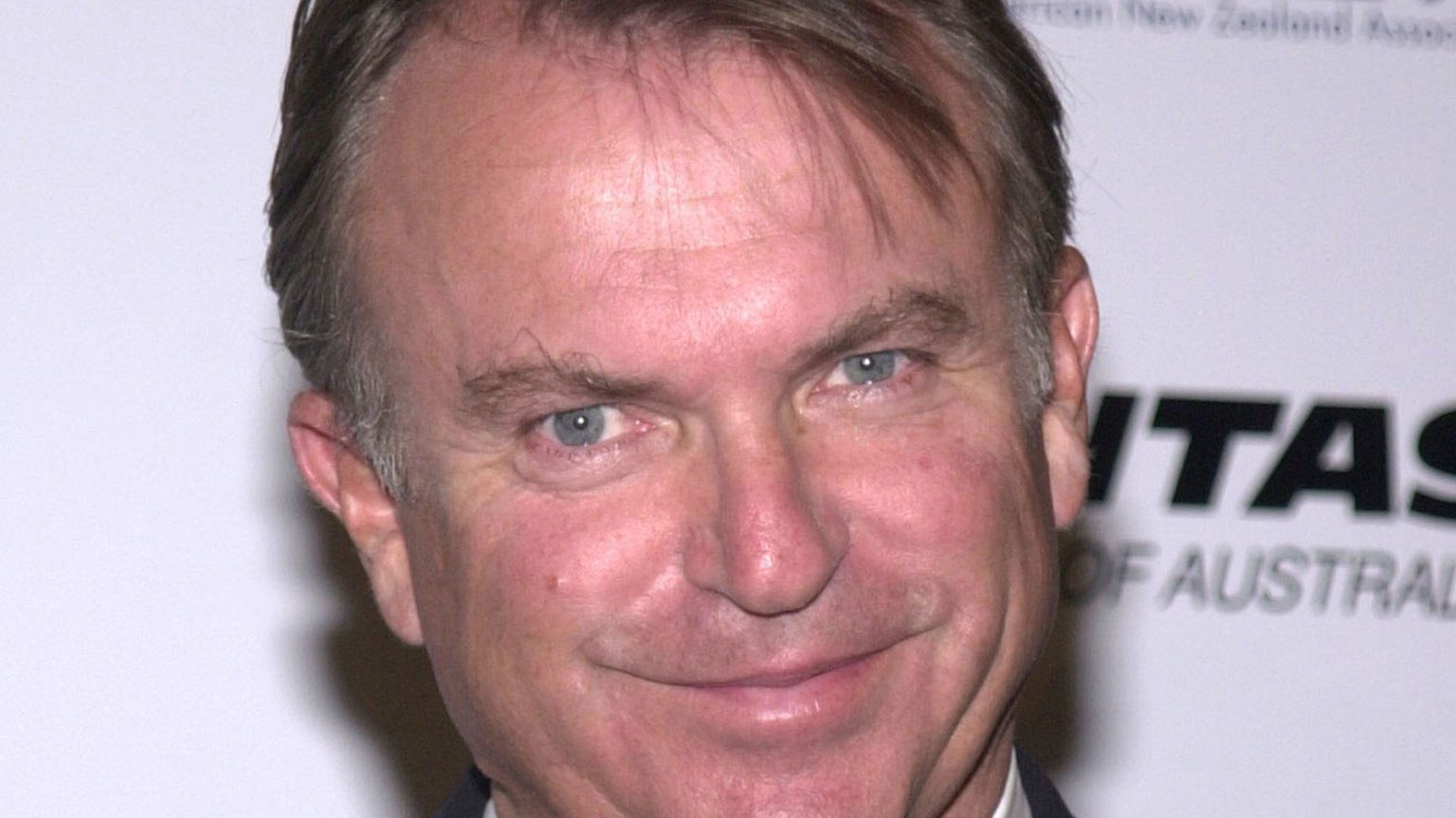 'Jurassic Park'-ster Sam Neill (76) stopt niet met acteren, ook niet na kankerdiagnose