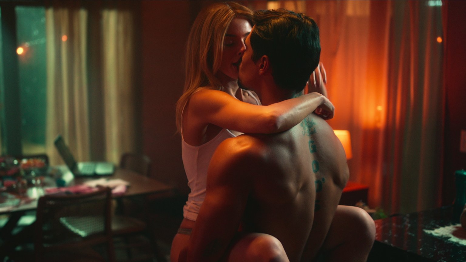 Na '365 Days' kijk je nu op Netflix naar deze stomende erotische thriller