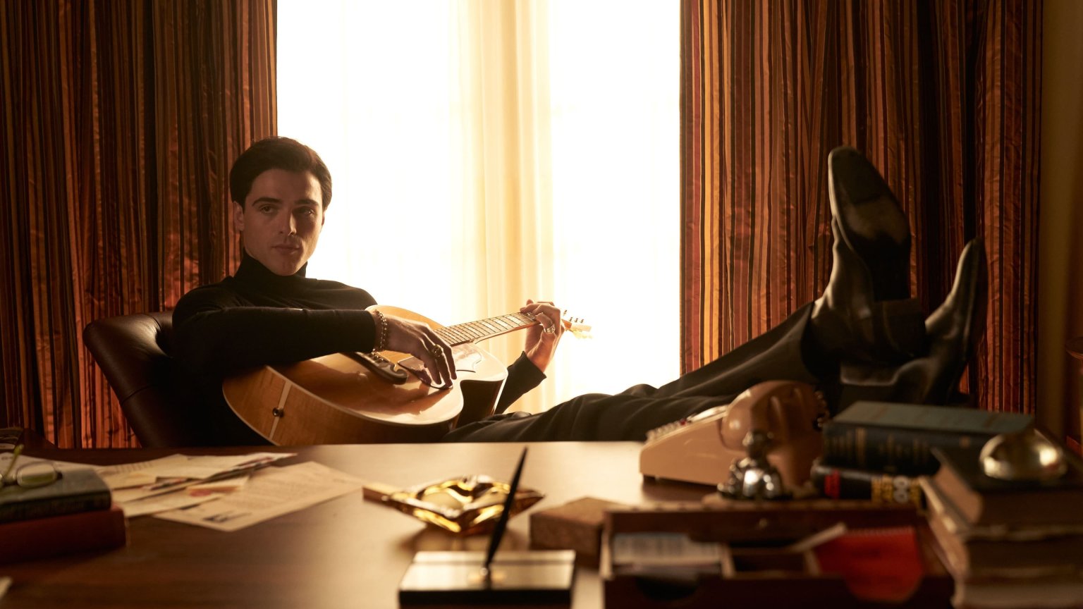 'Priscilla'-ster Jacob Elordi over eigen 'The Kissing Booth'-films: 'Zijn belachelijk'