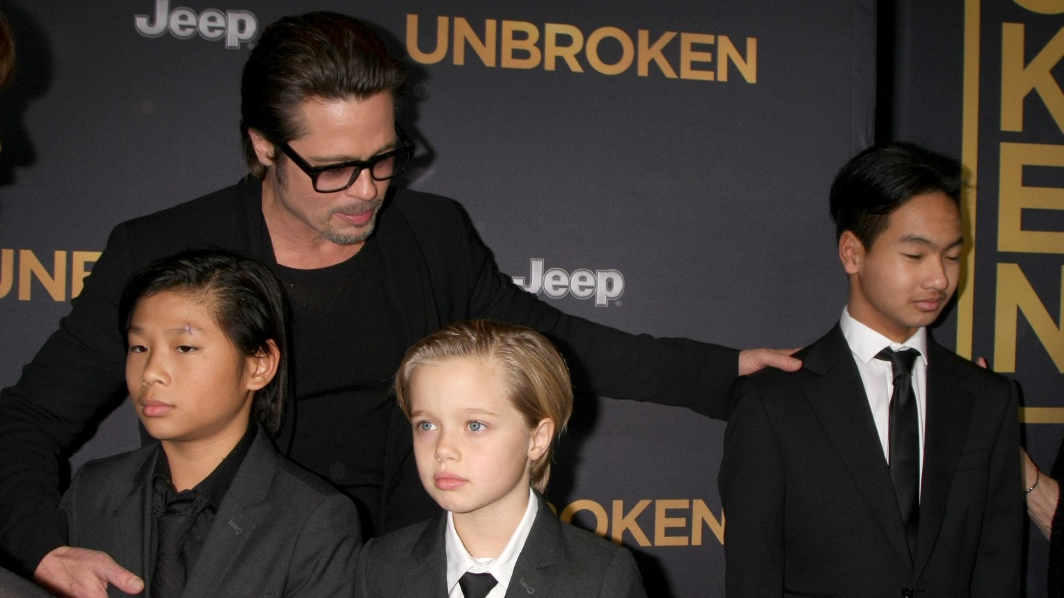 Adoptiezoon Brad Pitt haalt op vermeende screenshots uit naar vader: 'Verschrikkelijk mens'