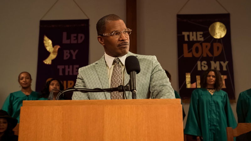 Jamie Foxx in 'The Burial'. Afbeelding via TMDb.