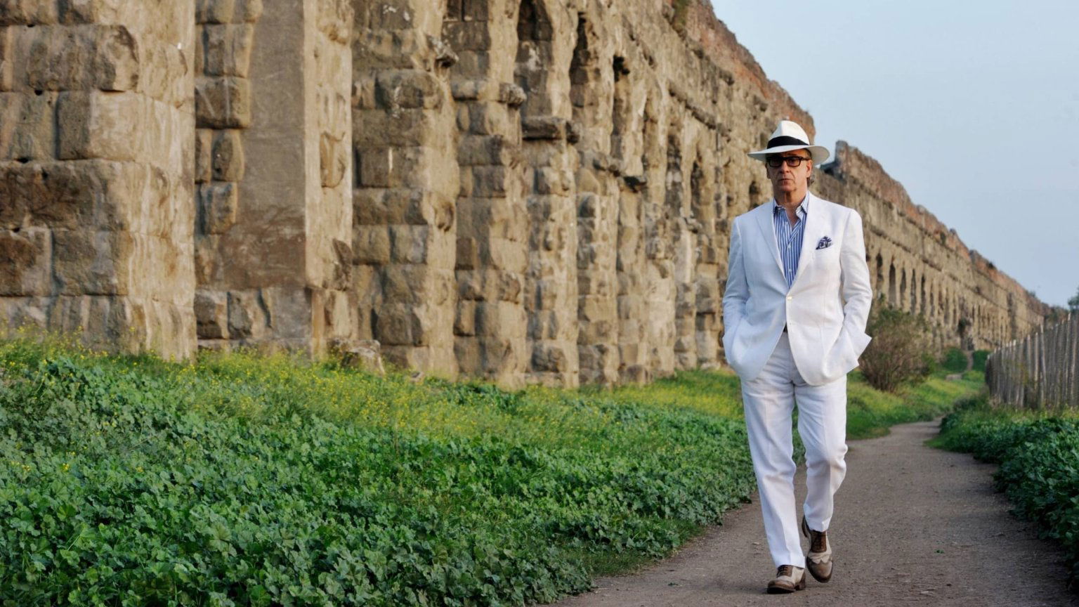 'La grande bellezza'- regisseur Paolo Sorrentino onthult eerste beelden van nieuwe film met Gary Oldman