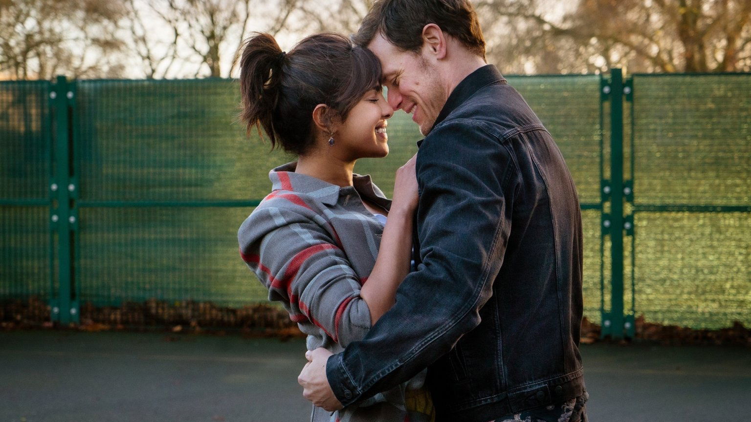 Deze romantische komedie met Sam Heughan verschijnt heel binnenkort op Netflix