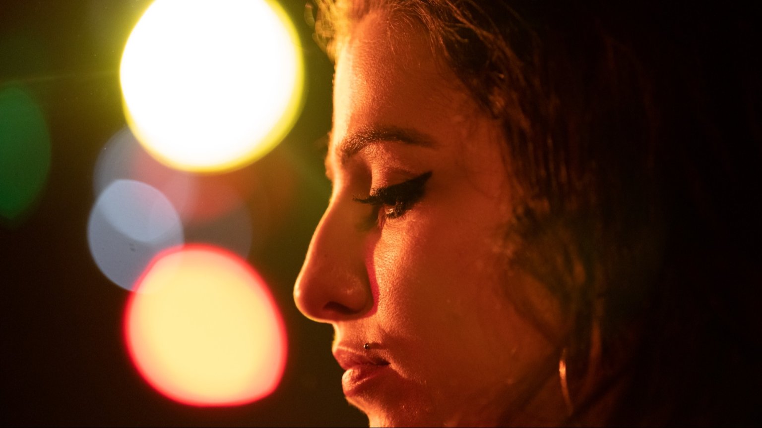 Biografie 'Back to Black' over Amy Winehouse heeft Nederlandse releasedatum