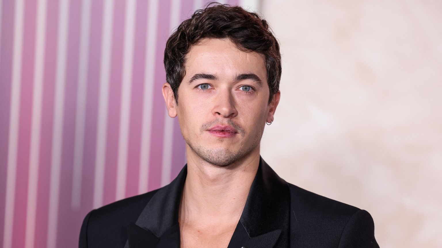 'The Hunger Games'-ster Tom Blyth gecast in hoofdrol van nieuwe verfilming 'A Farewell to Arms'