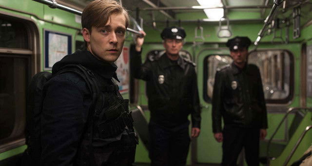 Recensie 'Boy 7'