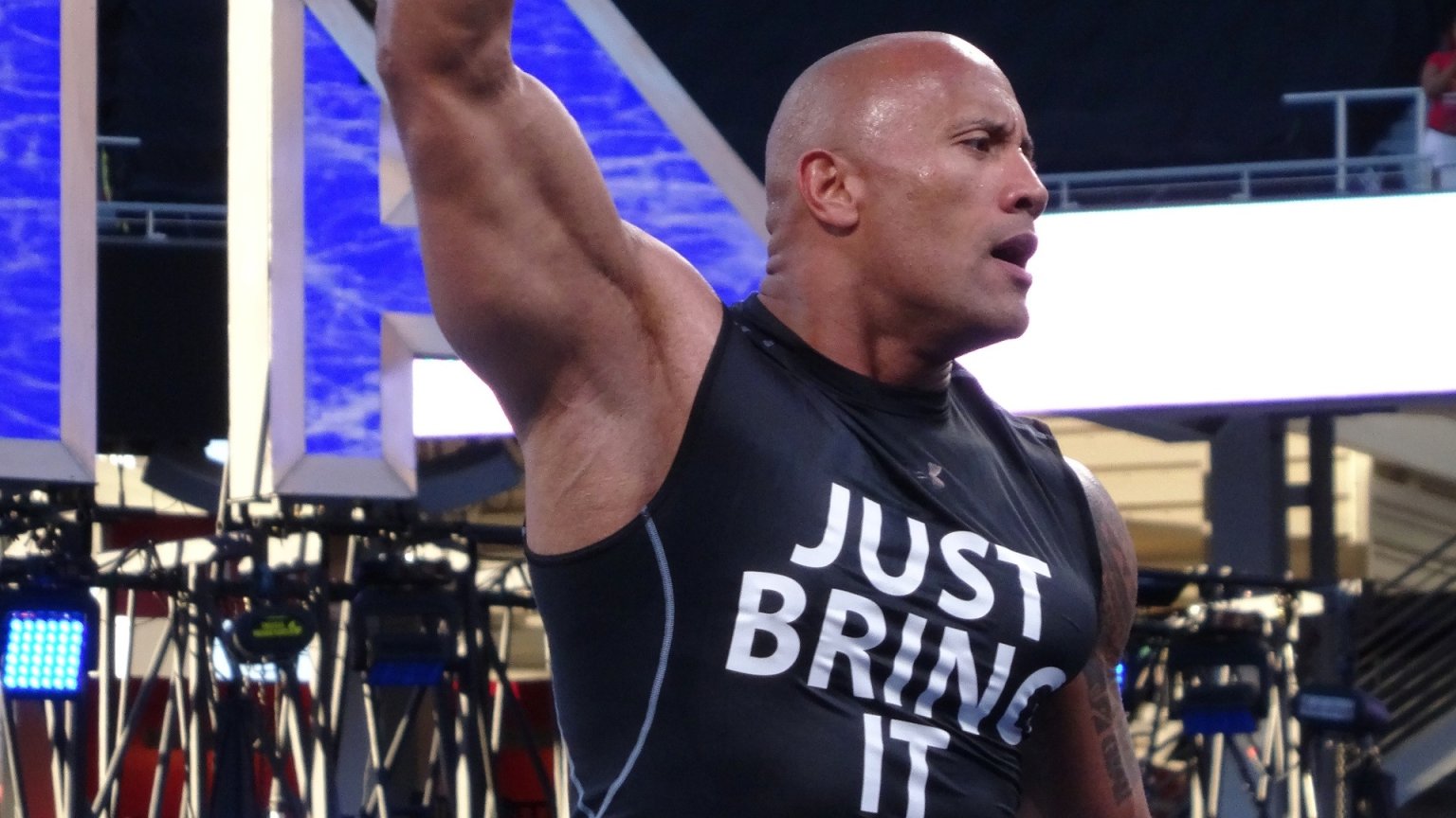 Dwayne Johnson gestrikt voor nieuw A24-project over legendarische worstelaar