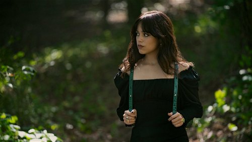 'Wednesday'-ster Jenna Ortega is een getalenteerde schrijfster in nieuwe psychologische thriller