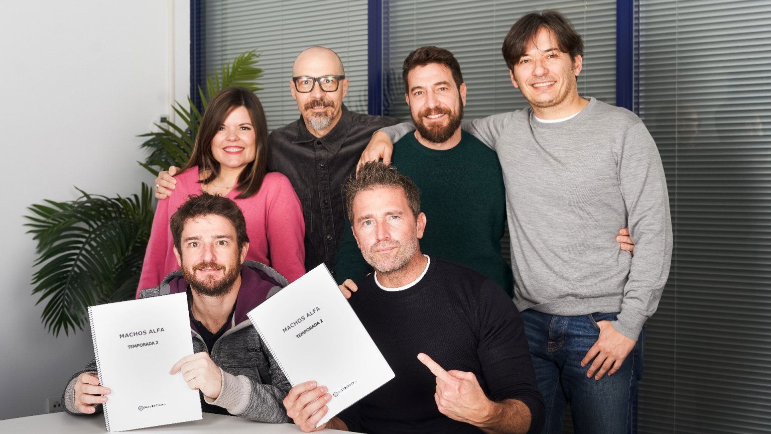 'Huwelijksstatus: gecompliceerd' in naderend vervolgseizoen van Netflix-serie 'Machos Alfa'