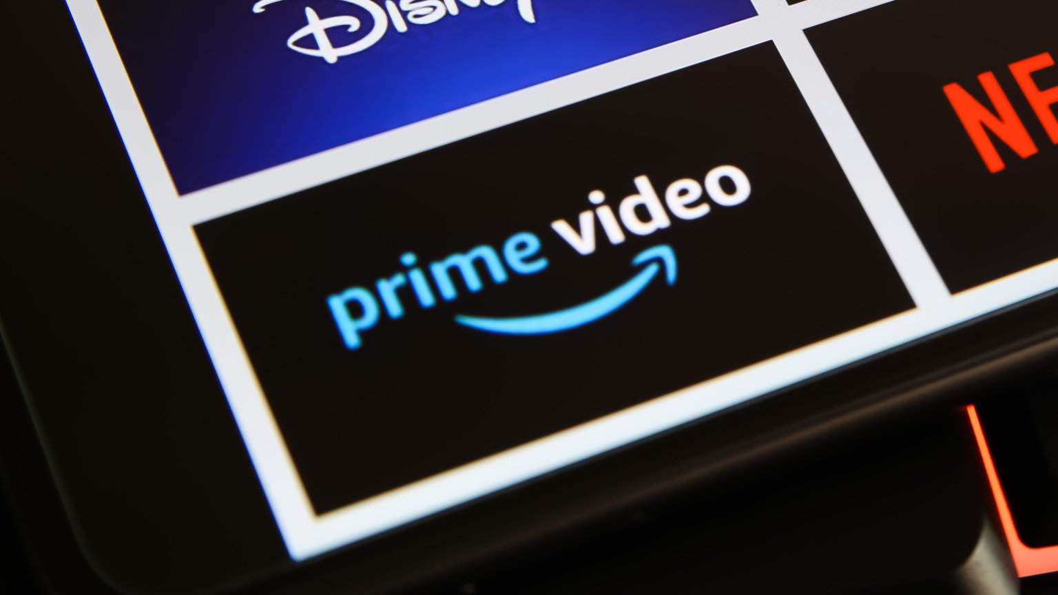 Prime Video aangeklaagd na invoeren van reclames