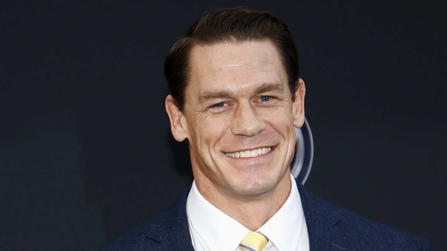 John Cena naakt op het podium tijdens Oscars: 'Het mannelijk lichaam is geen grap!'