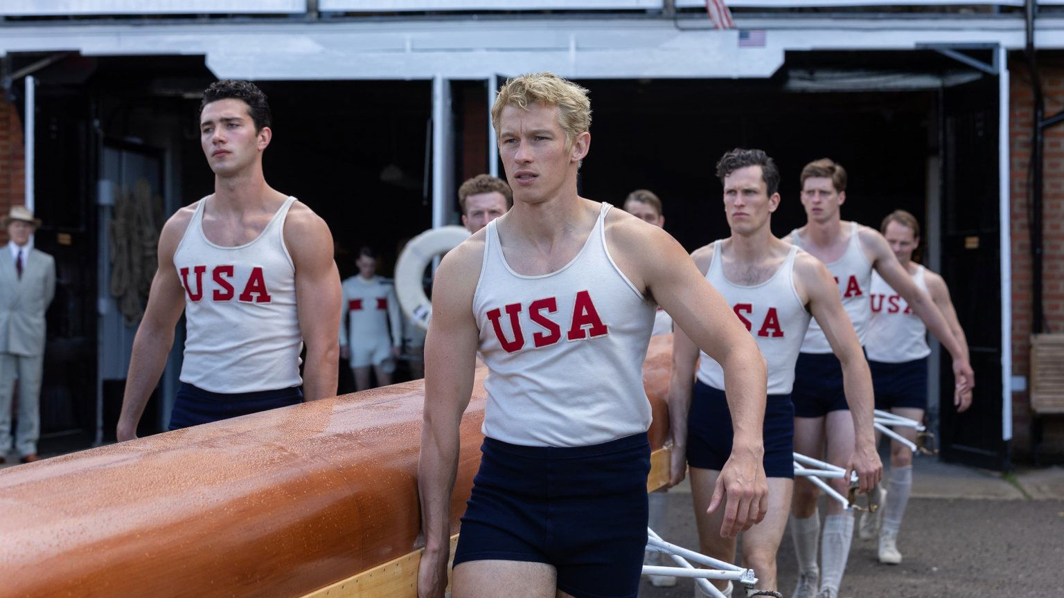 Sportdrama 'The Boys in the Boat' van George Clooney komt naar Prime Video